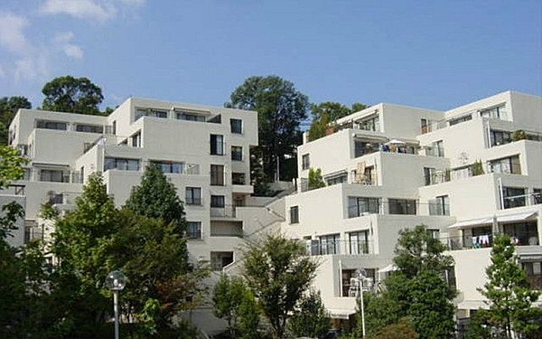 進和苦楽園アーバンライフA棟