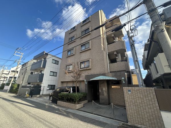 アヴァンセ岡本